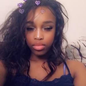 Meet your Posher, Mia